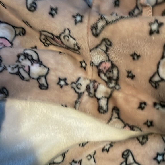 Winnie the Pooh pajamas sz XXL - Picture 4 of 11